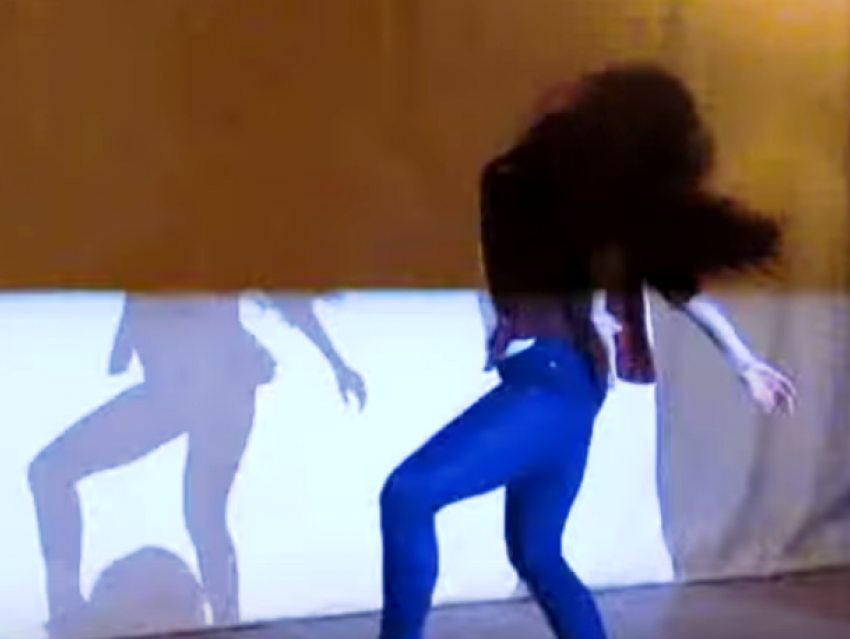 Танец любви смелого хореографа из Морозовска попал на видео