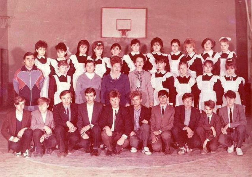 Письмо в редакцию: Выпускники 10 А класса 1989 года поздравили родную школу № 3 