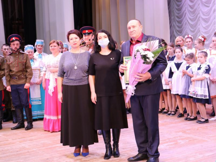 В Морозовском районе торжественно открыли год культурного наследия народов России