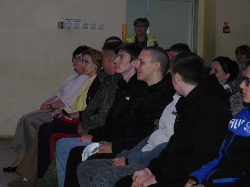 «Есть такая профессия»: в Морозовске будущие призывники дали клятву служить Родине