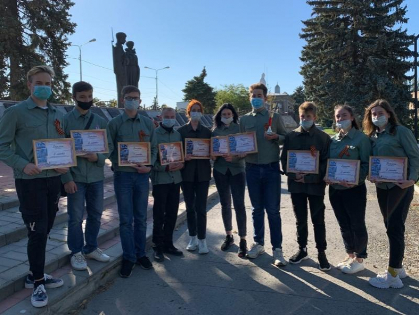 Игру-квест «По дорогам Великой Отечественной войны» провели для молодежи в Морозовском районе