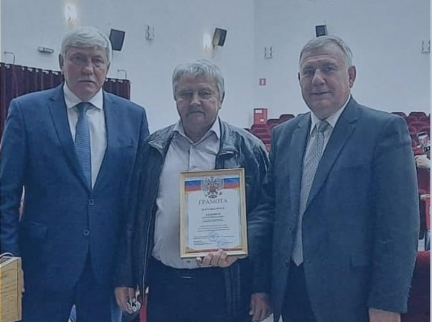 Сергею Хлебникову присвоено звание «Почётный гражданин Морозовского района"