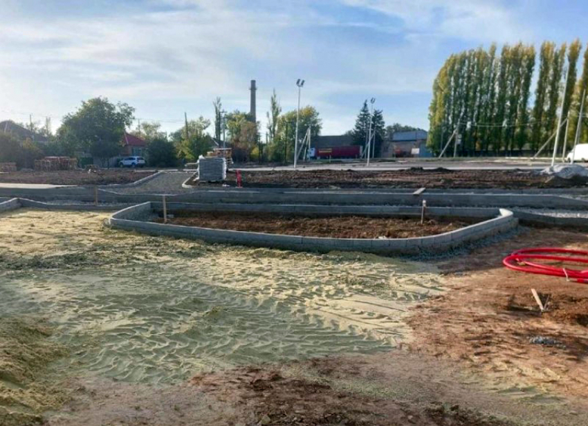 На 60% выполнено благоустройство территории на переулке Космическом