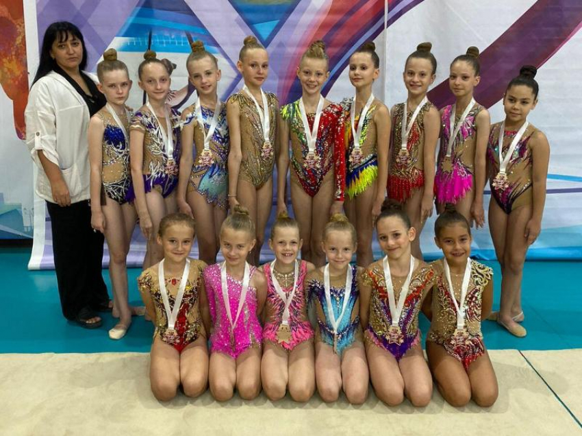 15 медалей завоевали гимнастки из Морозовска на соревнования «Олимпийские надежды» в Сочи