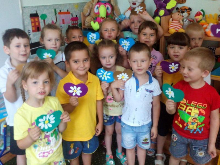 Сюрприз своими руками приготовили для родителей ко Дню семьи воспитанники детского сада «Солнышко"