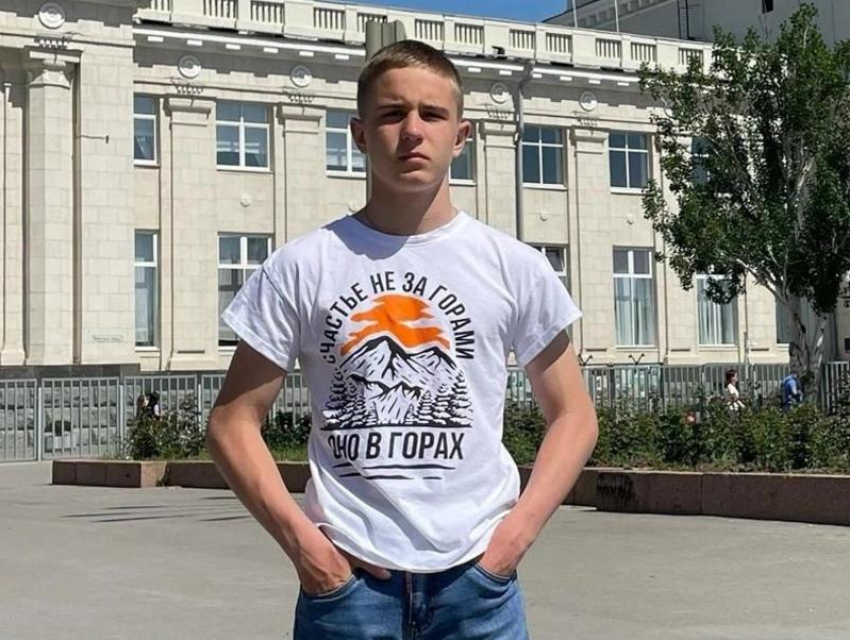 Ученик морозовской школы №6 Дмитрий Данчук стал победителем всероссийского конкурса «Вектор Успеха» 