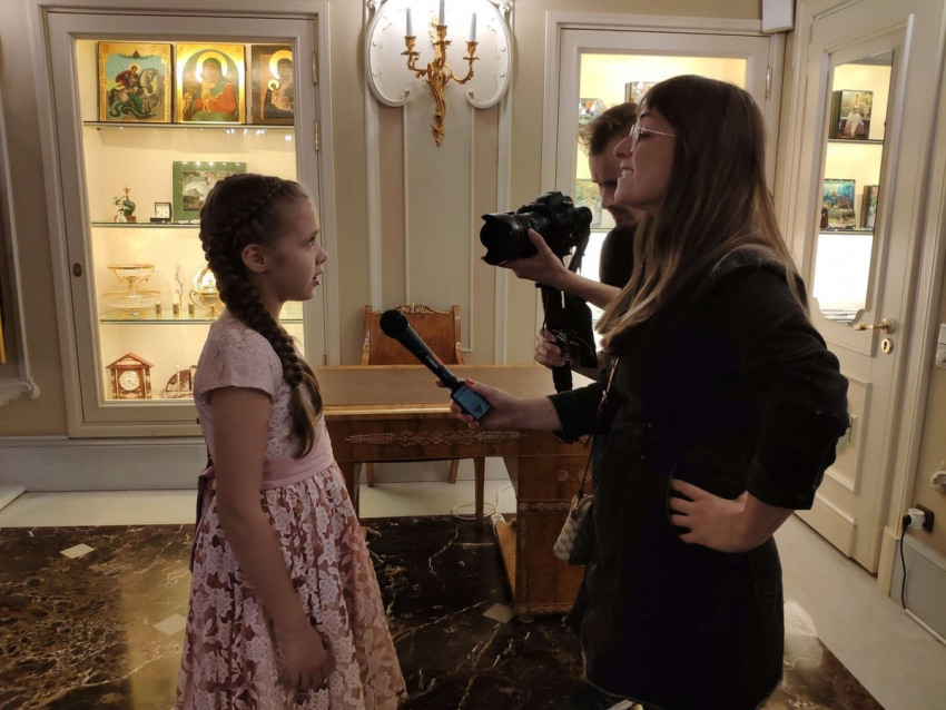 Девочка из Морозовска сняла 11 телерепортажей и выиграла сказочные каникулы в Санкт-Петербурге