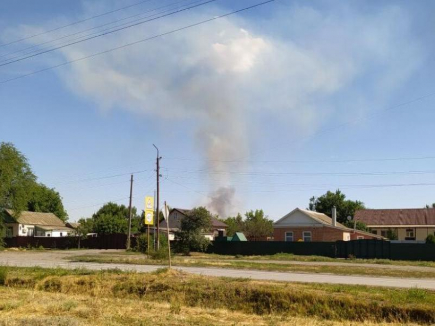 Огромный столб дыма в Морозовске наблюдал весь город