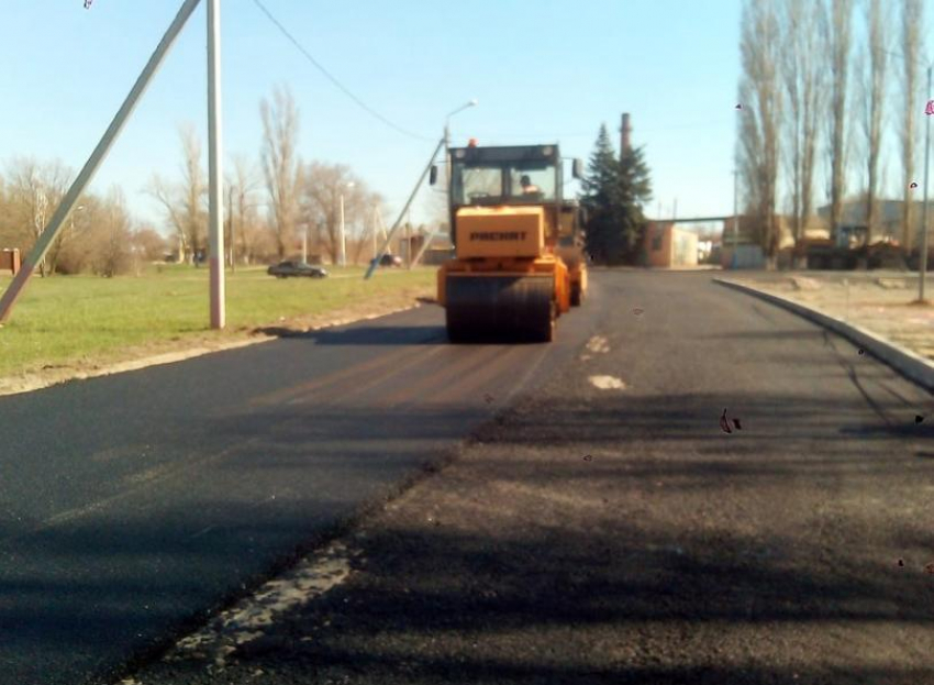 Участок «убитой» дороги в Морозовске капитально отремонтировали