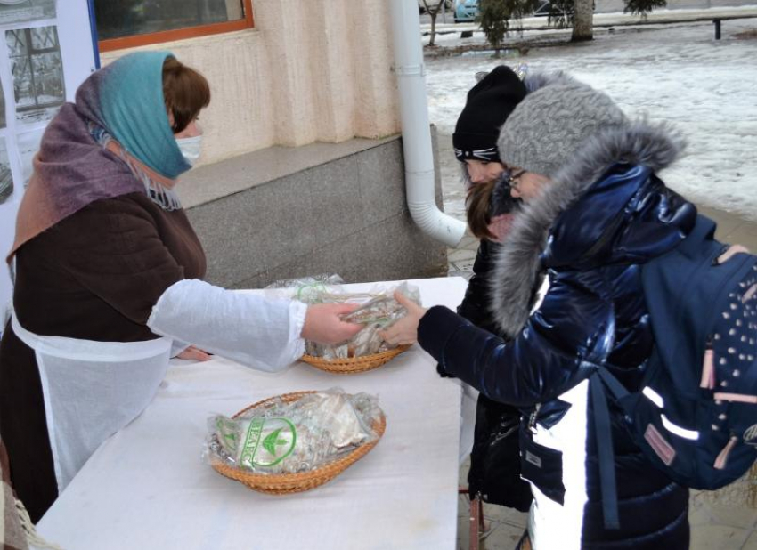 Морозовчане присоединились ко всероссийской акции «Блокадный хлеб»