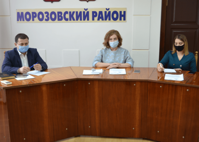 Вопрос уничтожения дикорастущей конопли обсудили на заседании антинаркотической комиссии в администрации Морозовского района