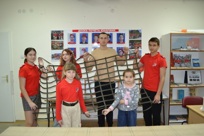 Нужны взрослые волонтеры-швеи для изготовления носилок в Морозовске