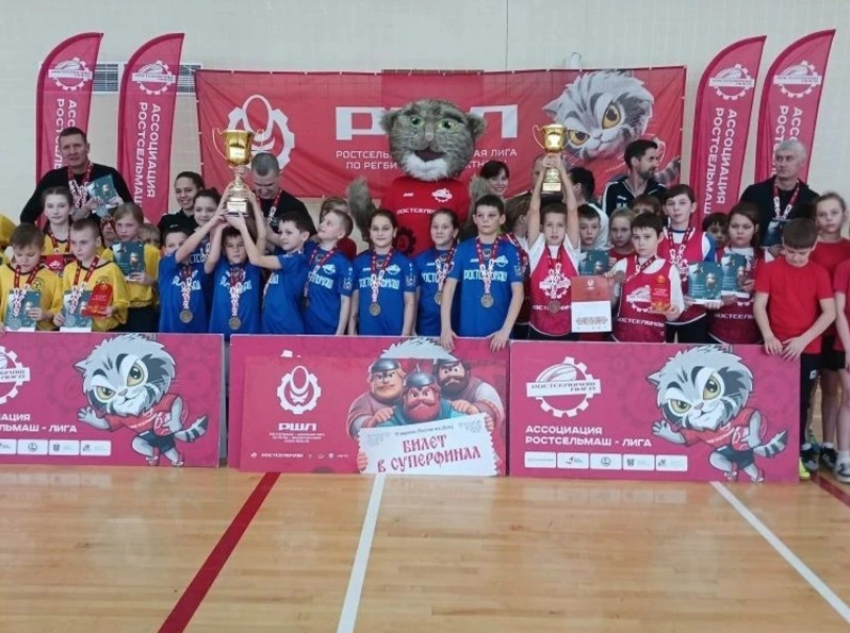 «Морозовские медведи» рвутся в суперфинал: школьники из района стали чемпионами по тег-регби