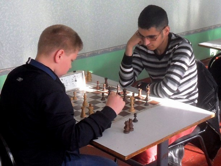 Сергей Кабзималян из Морозовска стал победителем турнира среди школьников Ростовской области в своей возрастной группе